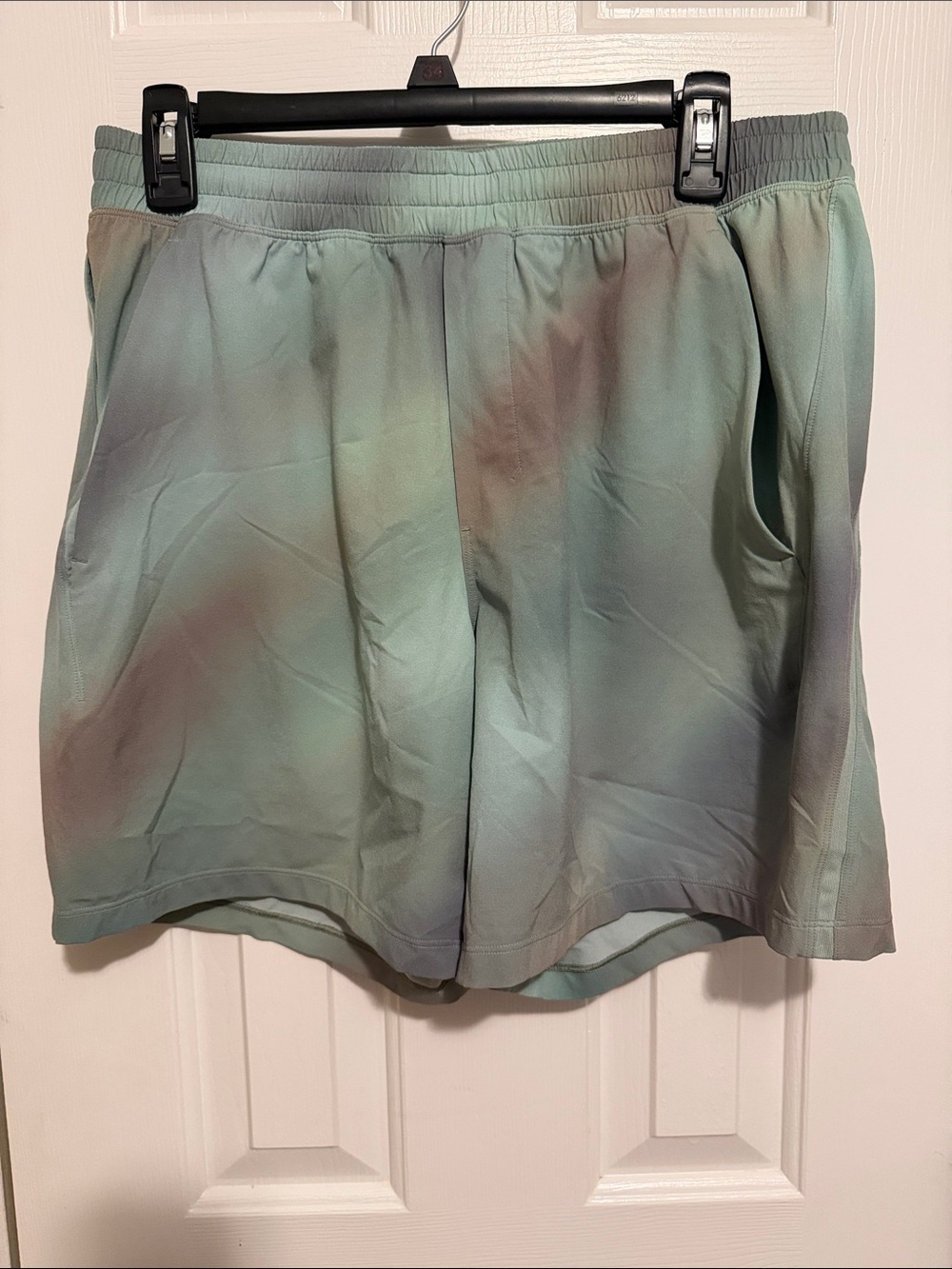 lululemon athletica Mint Green to Gray Gradient Men's Athletic Shorts
